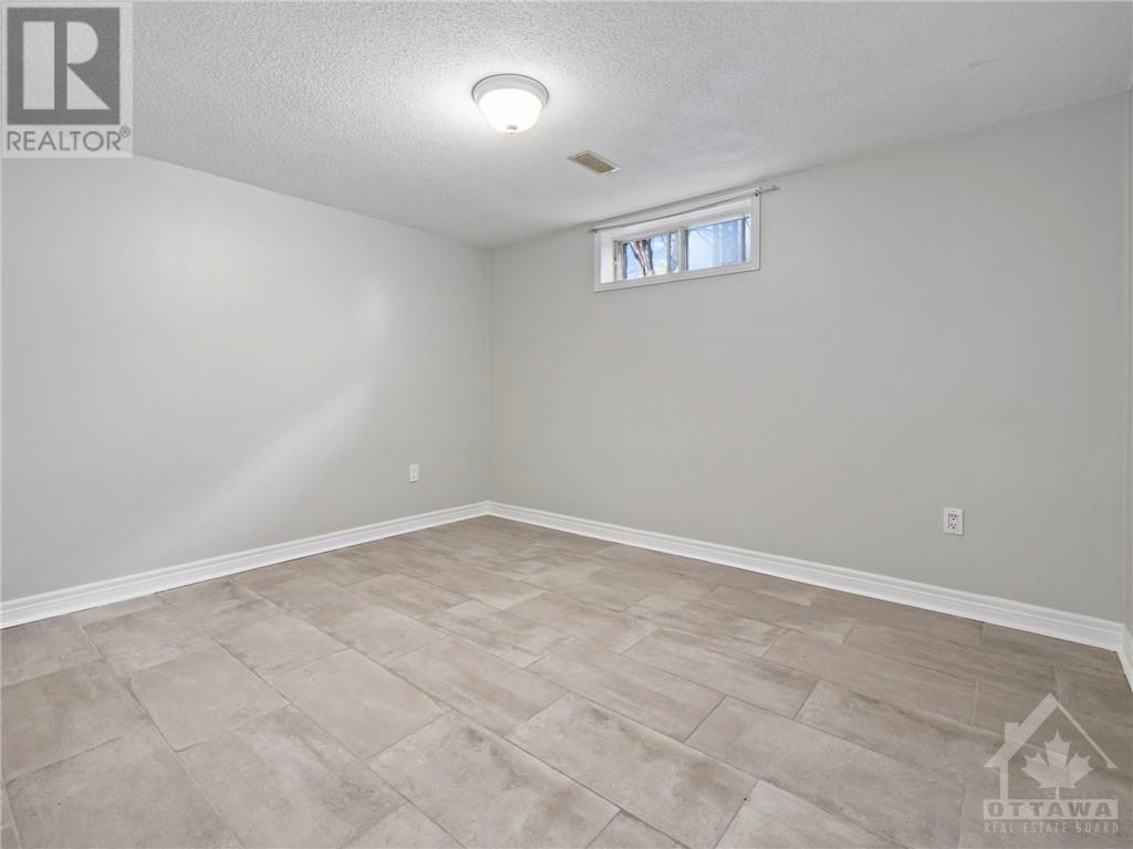 1989 Naples Avenue, Ottawa, Ontario  K1G 2B5 - Photo 22 - 1407671