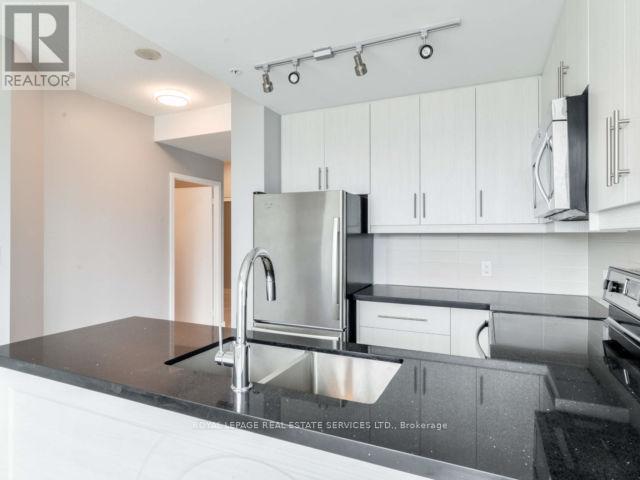 1611 - 3985 Grand Park Drive, Mississauga (City Centre), Ontario  L5B 0H8 - Photo 9 - W9260122