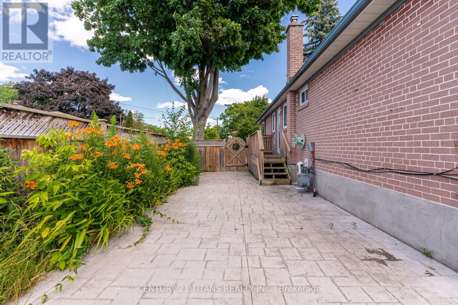 48 Rowallan Drive, Toronto, Ontario  M1E 2Y6 - Photo 35 - E9260222