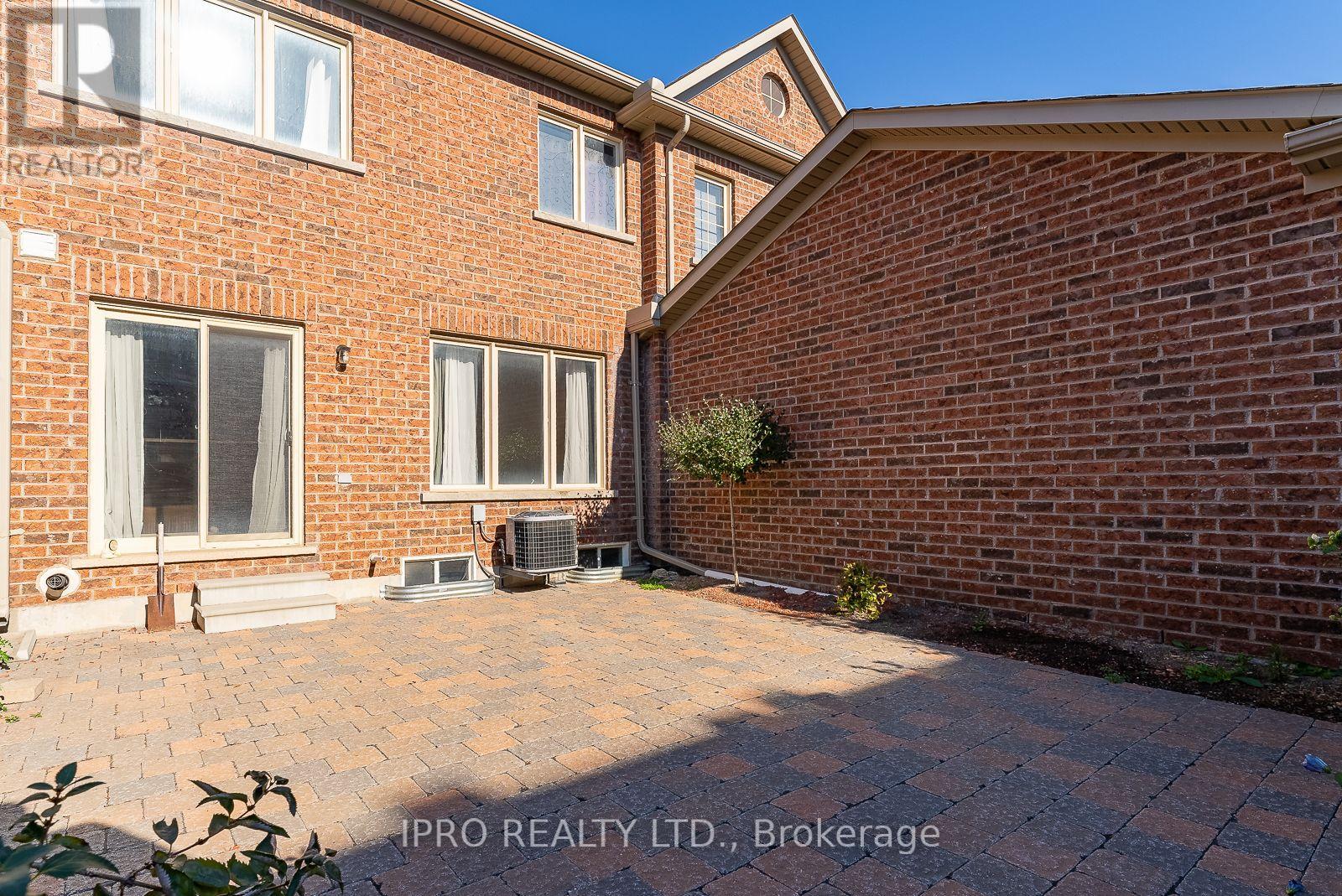 47 Bellhaven Court, Brampton (Sandringham-Wellington), Ontario  L6R 0W7 - Photo 39 - W9260214