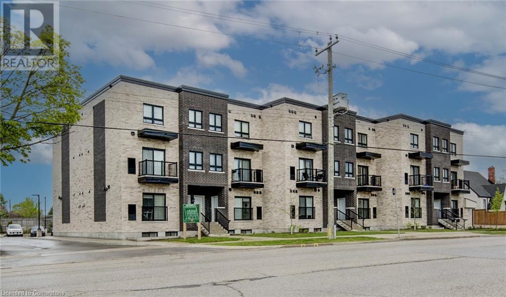 600 Victoria Street S Unit# 9, Kitchener, Ontario  N2M 0C3 - Photo 2 - 40635193