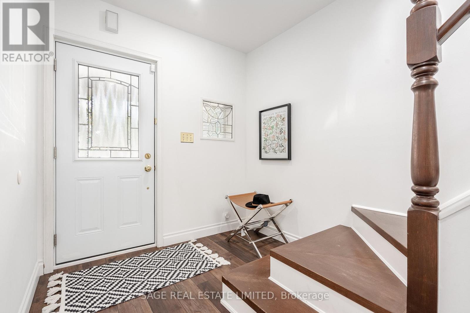 17 Baird Avenue, Toronto (Blake-Jones), Ontario  M4J 1H1 - Photo 3 - E9260364