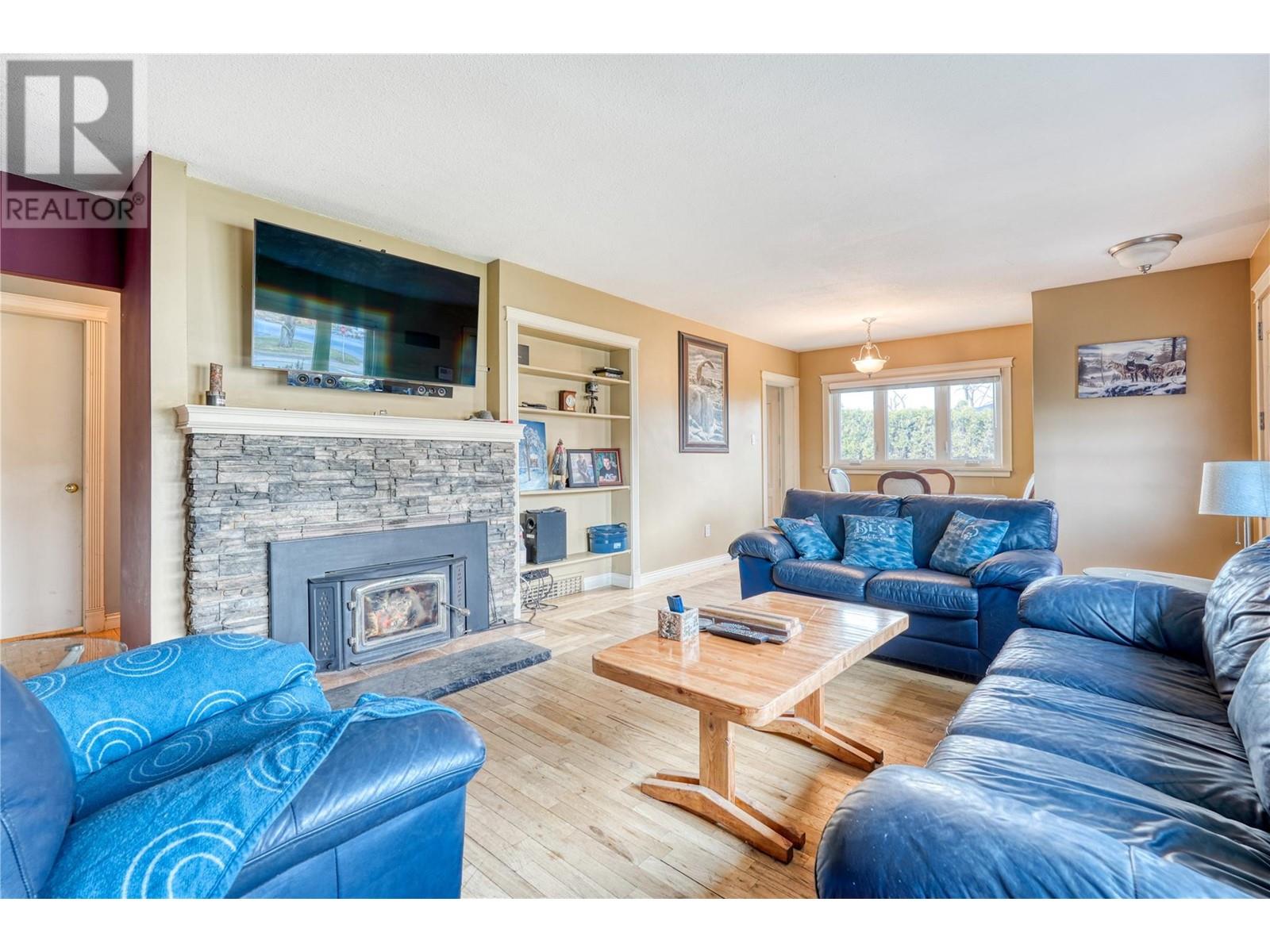 1403 Leir Street Penticton