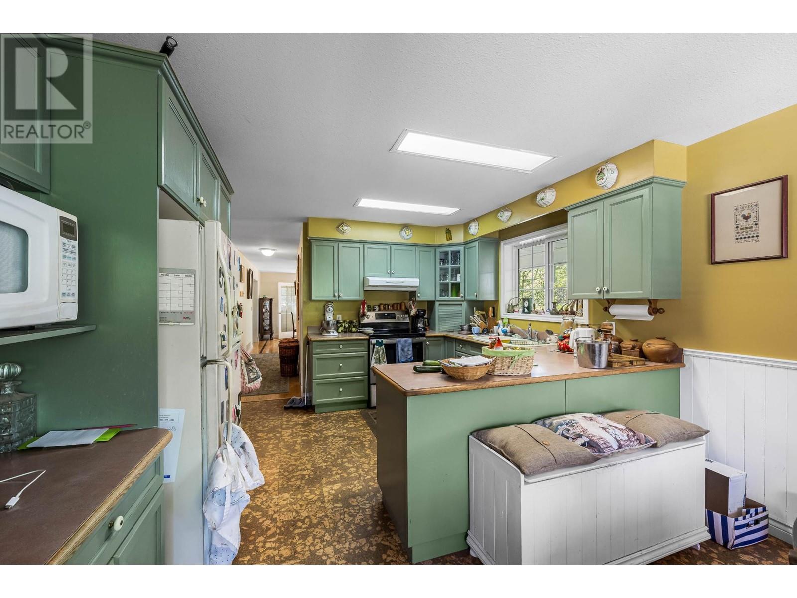 9780 Highway 97 C, Merritt, British Columbia  V1K 1M6 - Photo 5 - 180430