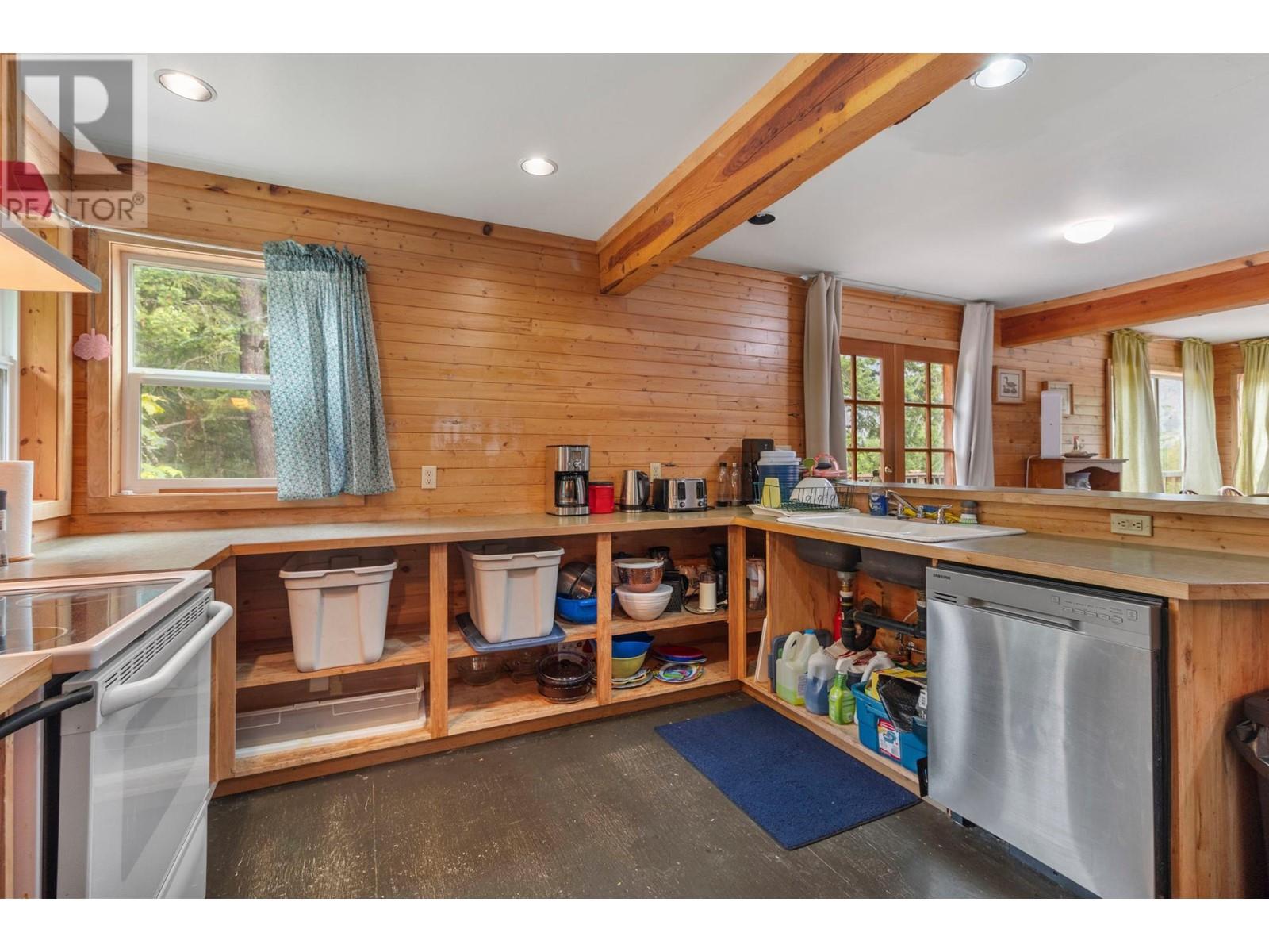 201 Cresta Rd, Lillooet, British Columbia  V0N 3B0 - Photo 10 - 180431