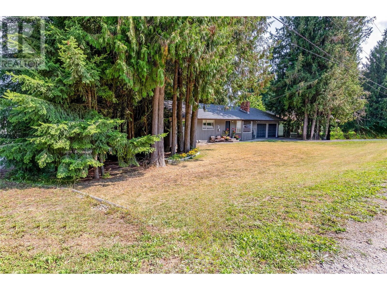 2539 Forest Drive, Blind Bay, British Columbia  V0E 1H2 - Photo 32 - 10322239