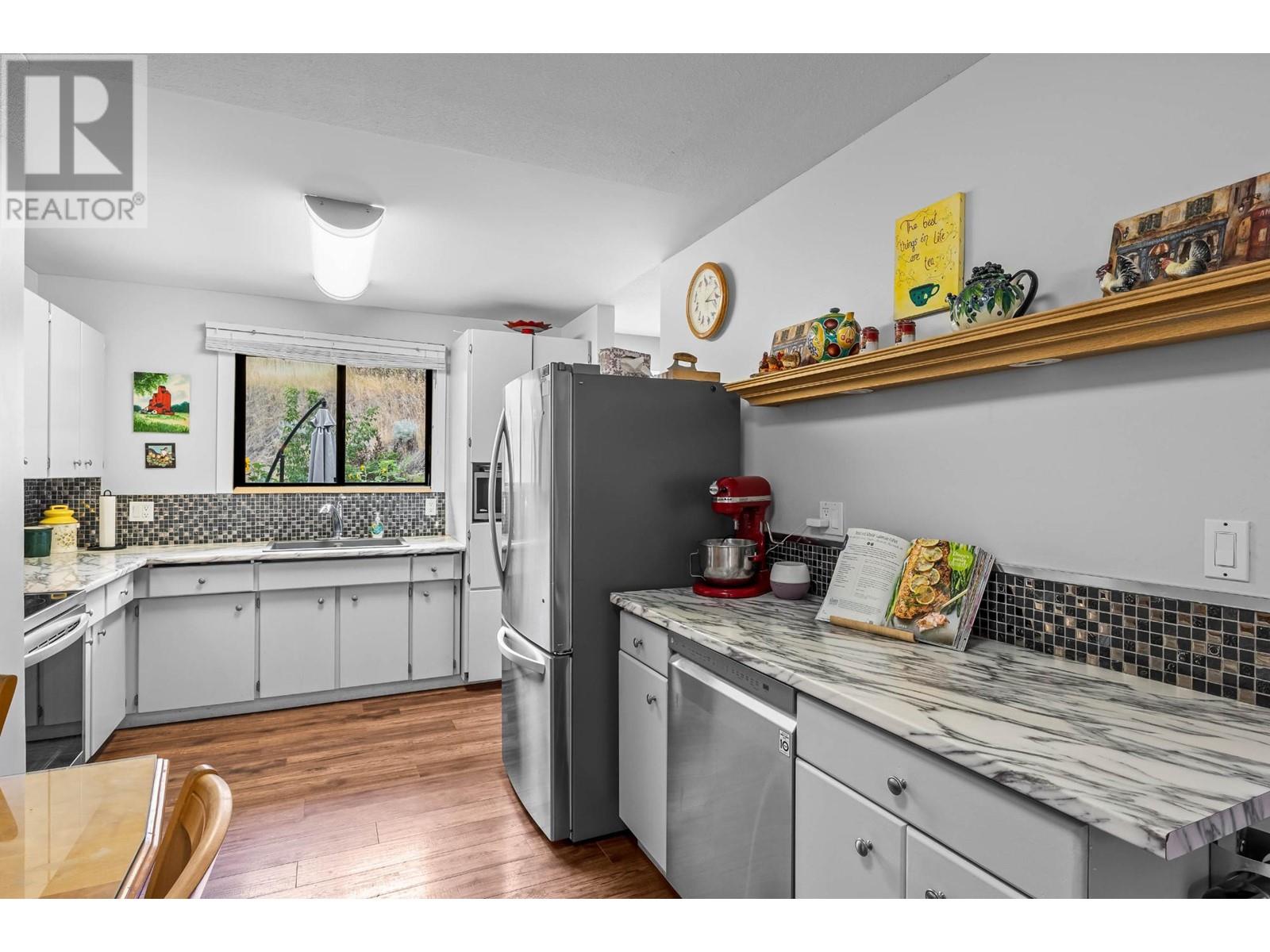 871 Mcqueen Drive, Kamloops, British Columbia  V2B 7X8 - Photo 13 - 180429