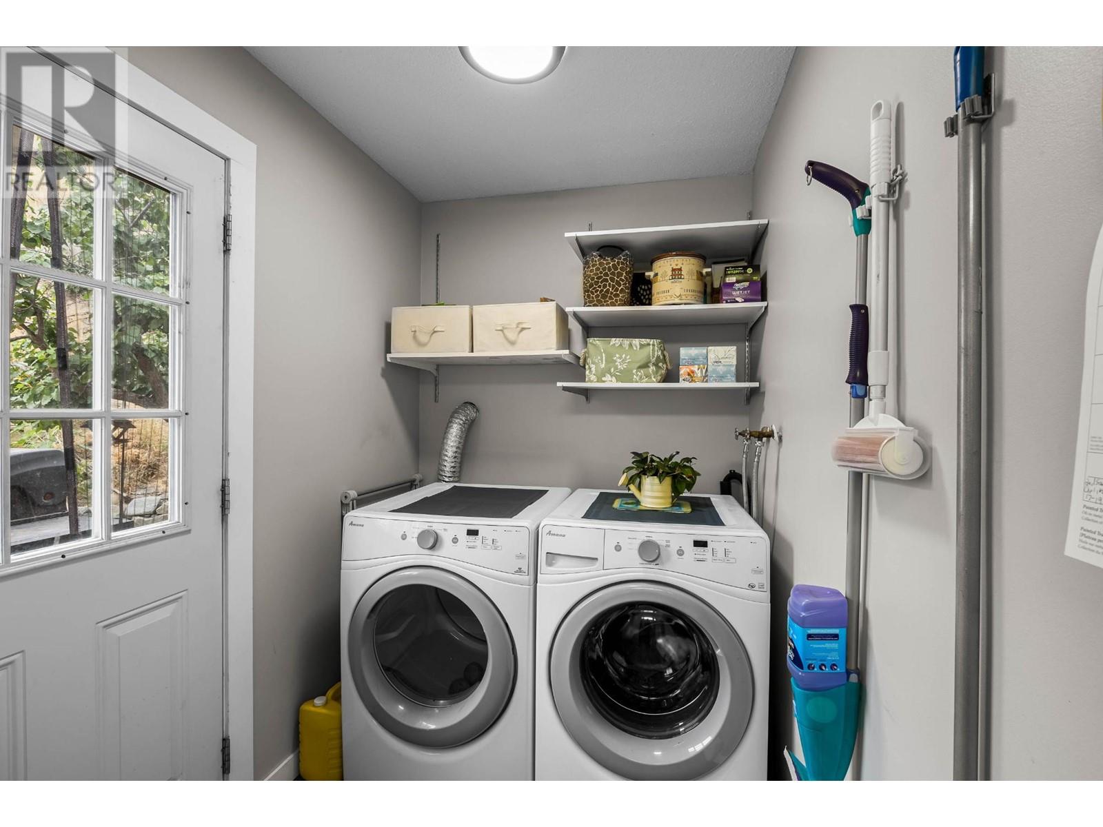 871 Mcqueen Drive, Kamloops, British Columbia  V2B 7X8 - Photo 14 - 180429