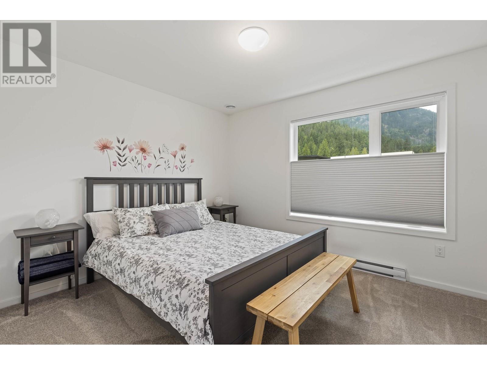 2015 Tiyata Boulevard, Pemberton, British Columbia  V0N 2L0 - Photo 25 - R2916476