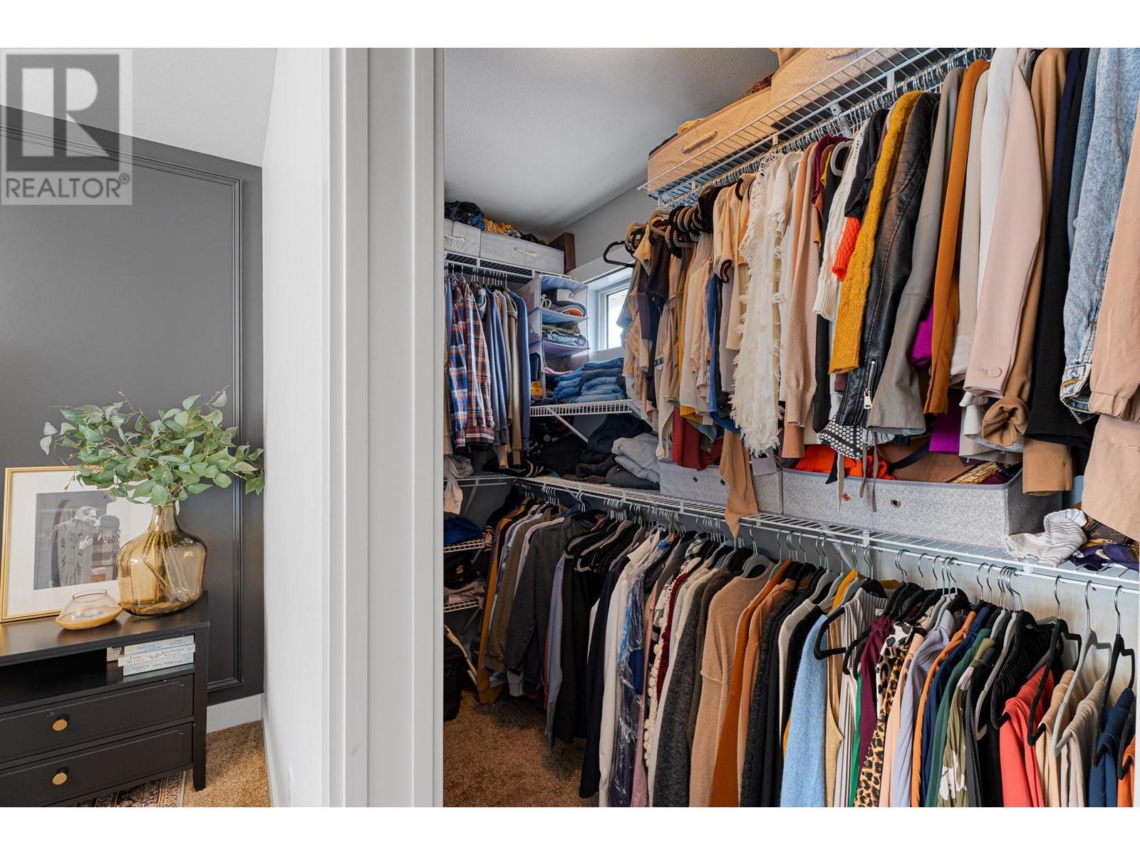 808 Woodrush Crt, Kamloops, British Columbia  V2B 0E3 - Photo 32 - 180436