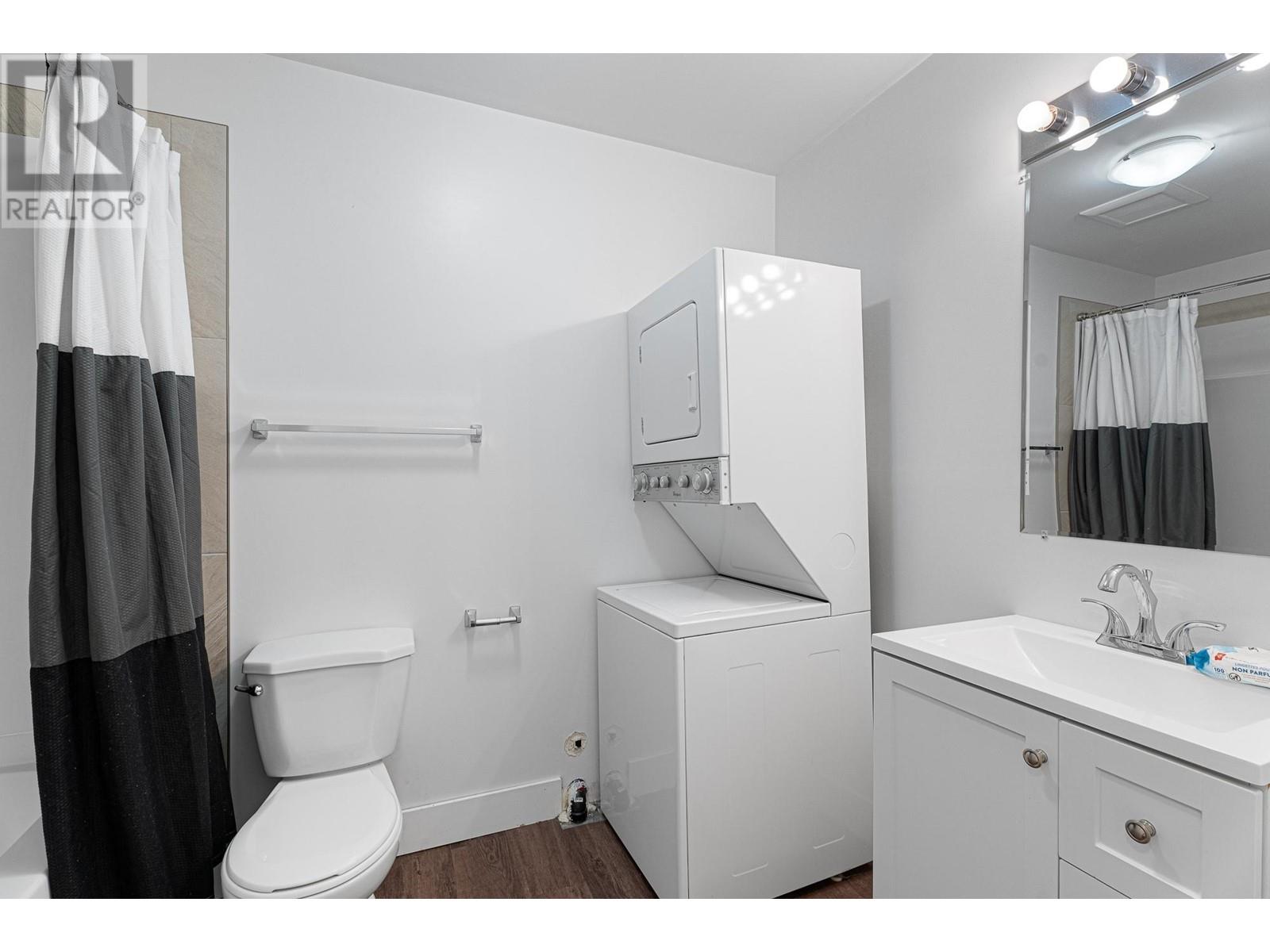 808 Woodrush Crt, Kamloops, British Columbia  V2B 0E3 - Photo 49 - 180436