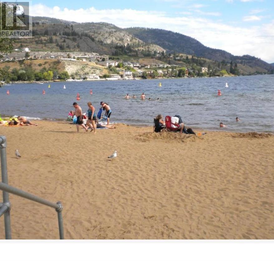 3355 Skaha Lake Road, Penticton, British Columbia  V2A 6G6 - Photo 2 - 10322264