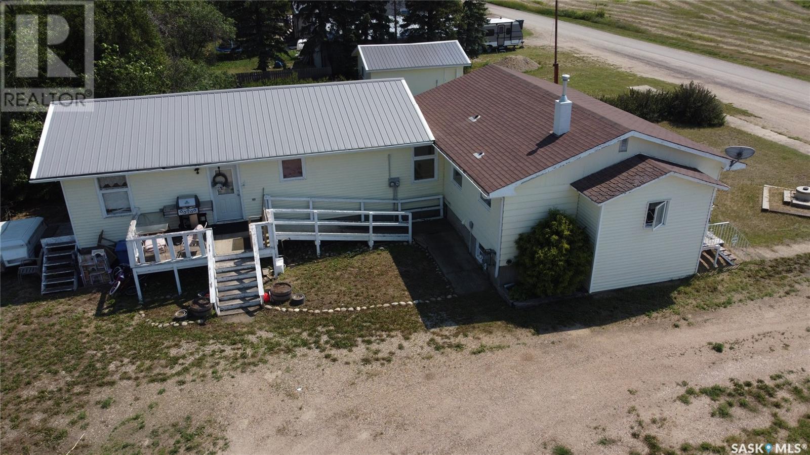 30 Railway Avenue, Success, Saskatchewan  S0N 2R0 - Photo 41 - SK977510