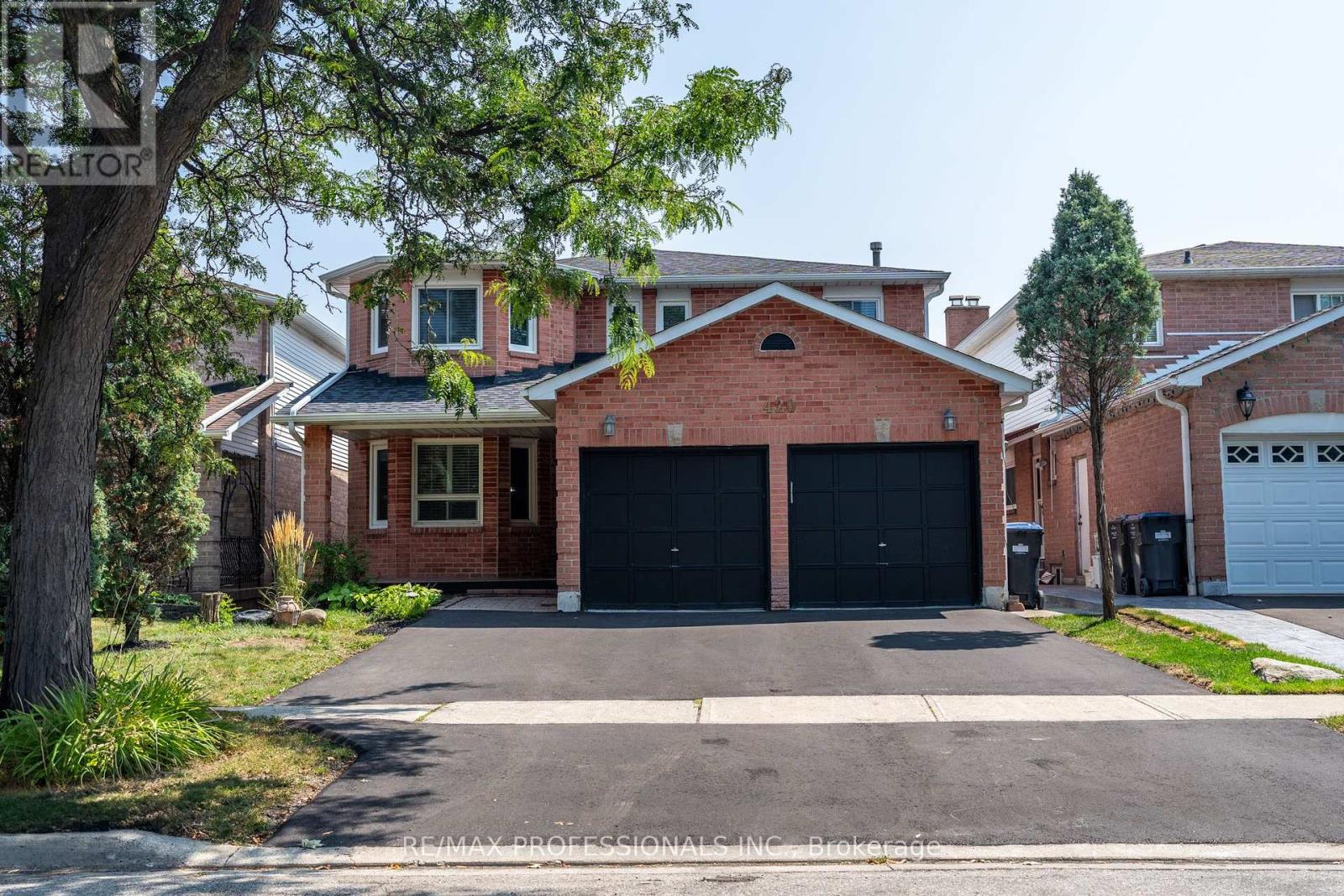 420 EVERTON DRIVE, mississauga (hurontario), Ontario