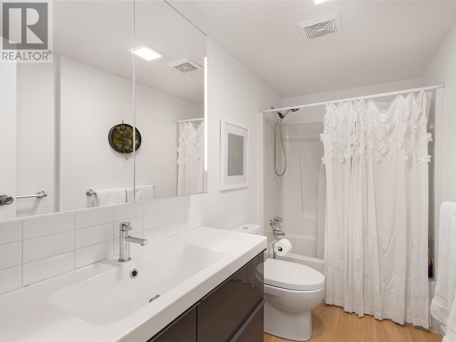 7320 Macrae Road, Pemberton, British Columbia  V0N 2L3 - Photo 25 - R2916674