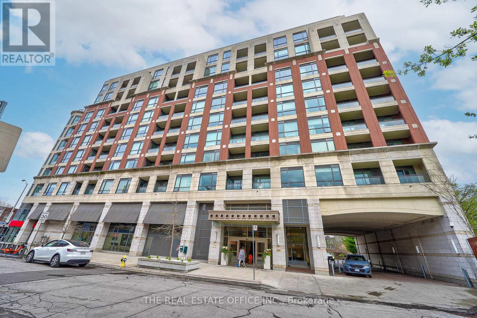 916 - 23 Glebe Road W, Toronto (Yonge-Eglinton), Ontario  M5P 0A1 - Photo 1 - C9261596