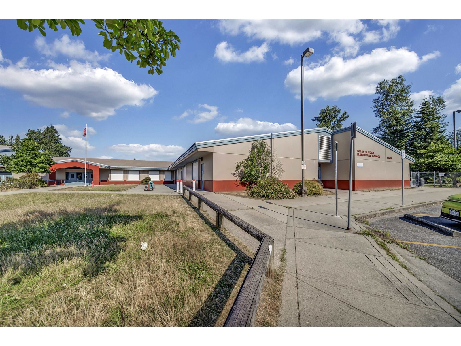Property at 10650 138 STREET image 2