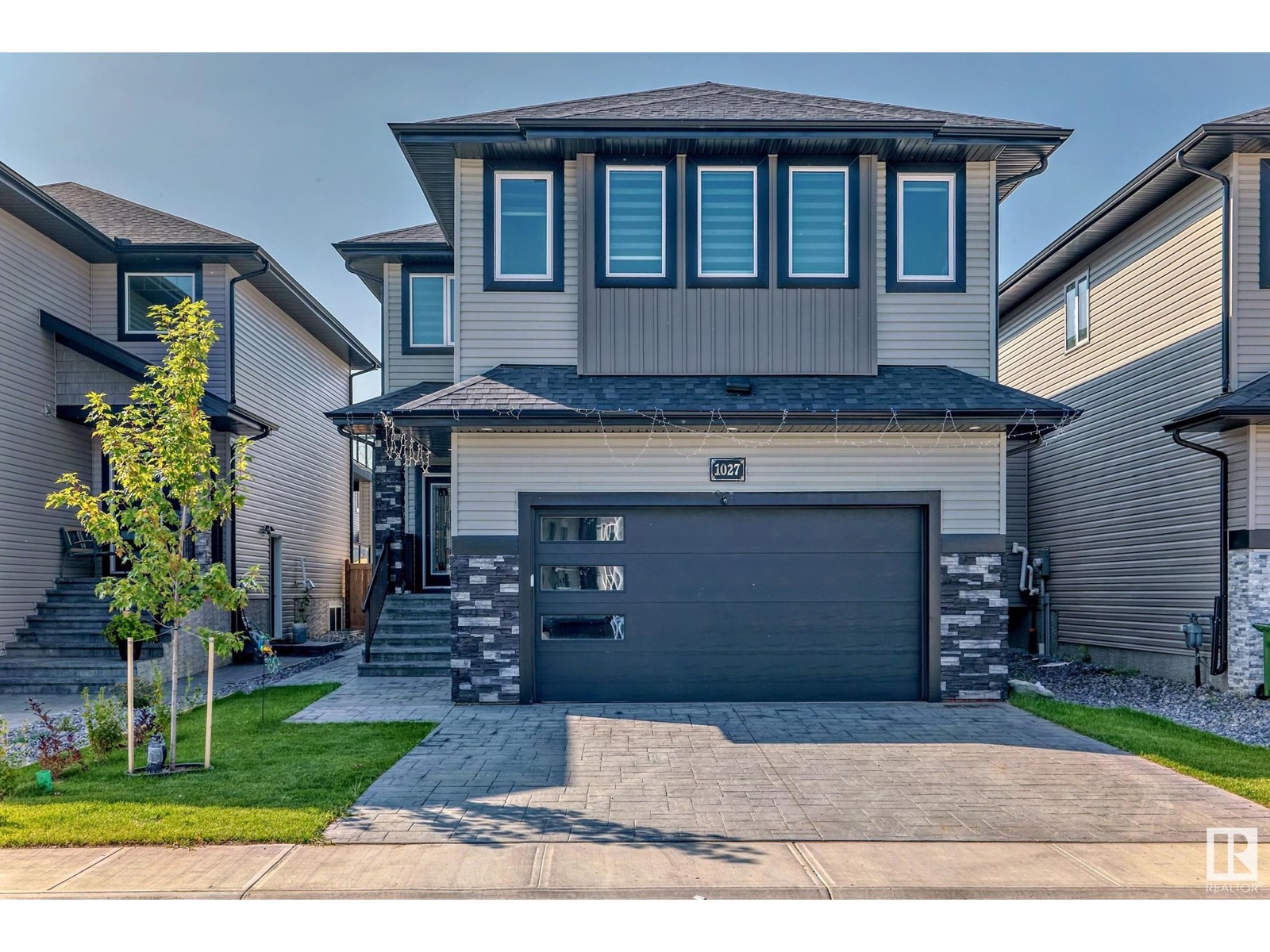 1027 150 Av Nw, Edmonton, Alberta  T5Y 4C1 - Photo 1 - E4402774