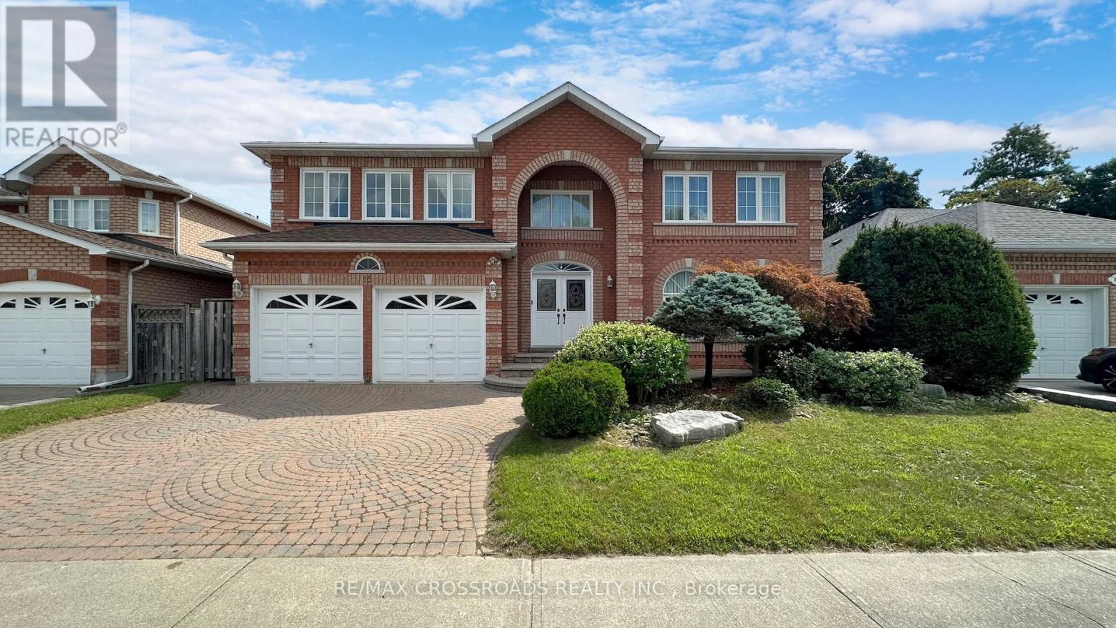 15 DEVONRIDGE CRESCENT, toronto, Ontario