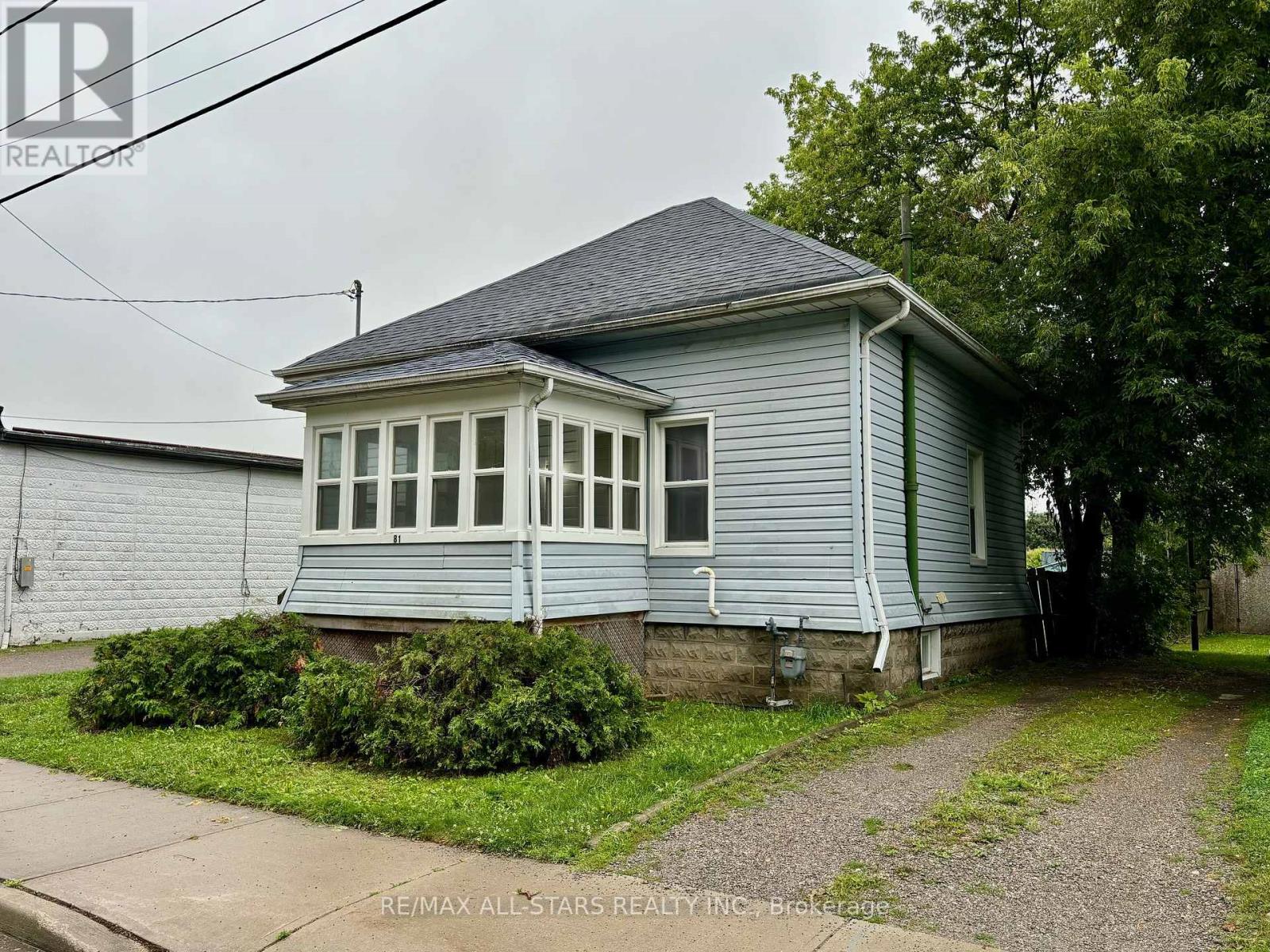 81 Durham Street W, Kawartha Lakes (Lindsay), Ontario  K9V 2P8 - Photo 2 - X9248009