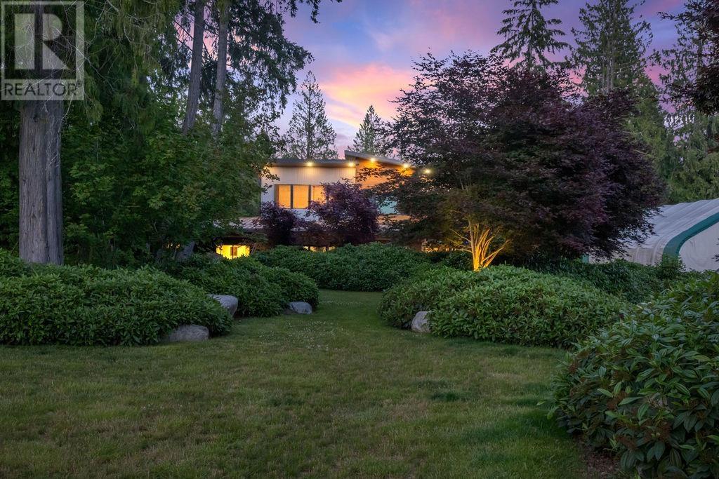 1008 Stewart Road, Gibsons, British Columbia  V0N 1V7 - Photo 38 - R2911266