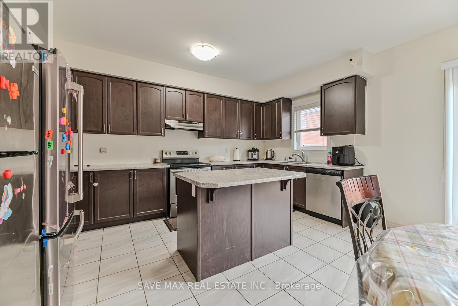 21 Maynada Road, Brampton (Northwest Brampton), Ontario  L7A 4X6 - Photo 13 - W9248987