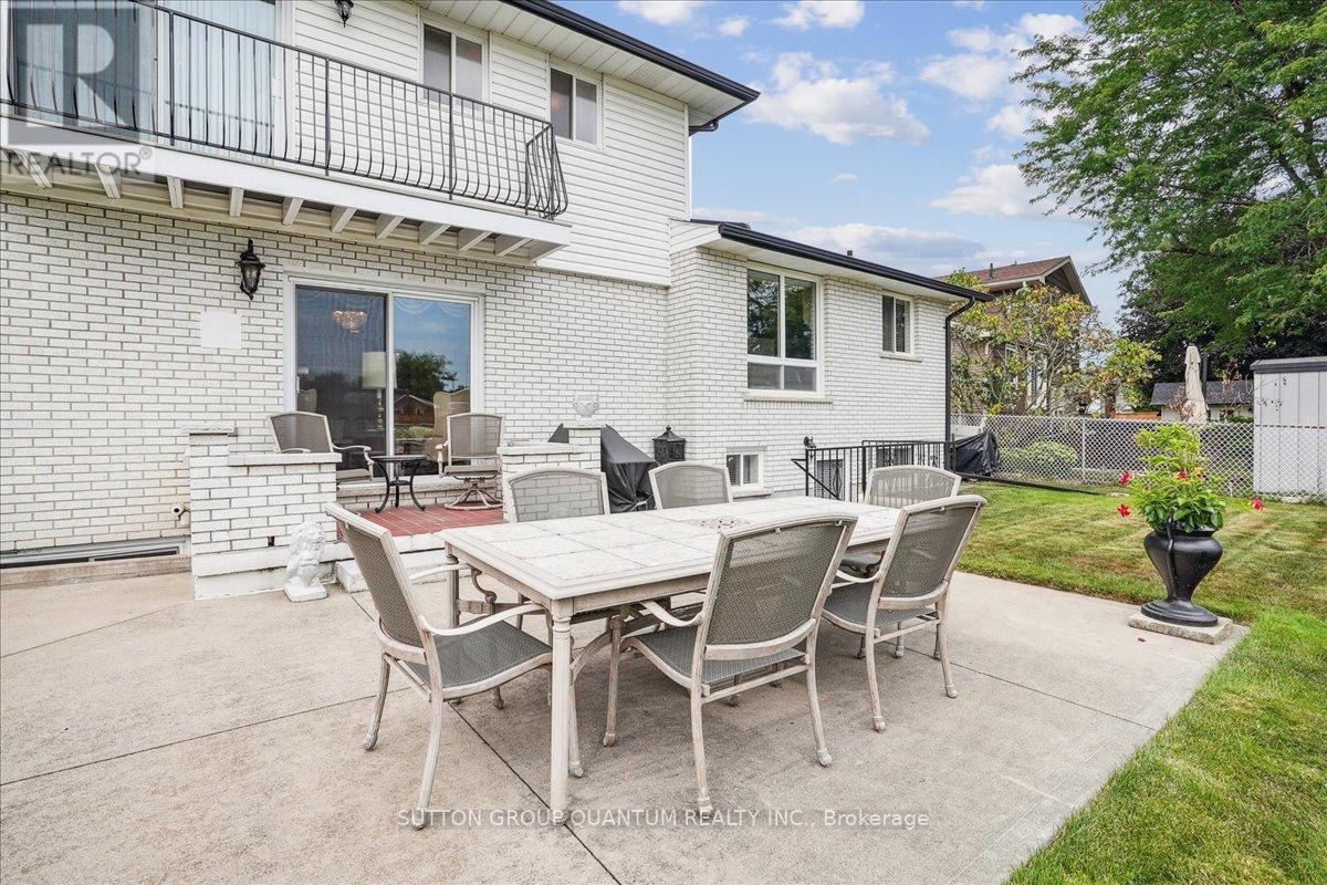 19 Meadowbrook Crescent, St. Catharines (Fairview), Ontario  L2M 7G8 - Photo 33 - X9262303