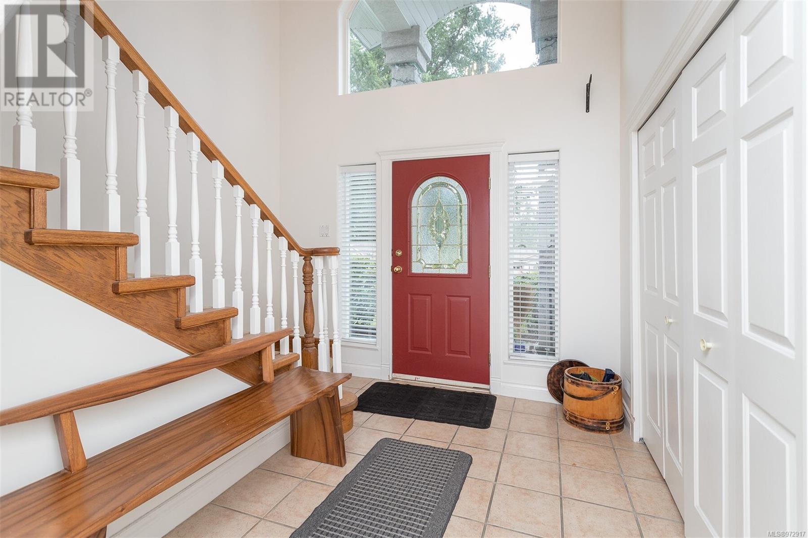Property at 88 Chilco Ridge Pl image 3