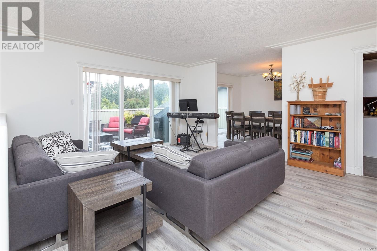 Property at 88 Chilco Ridge Pl image 4