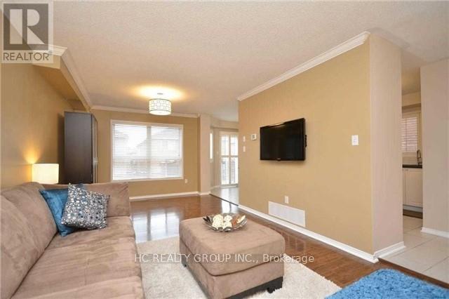 5316 Hollypoint Avenue, Mississauga (East Credit), Ontario  L5V 2L3 - Photo 3 - W9262601