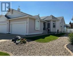 7 Andrews Close Anders Park East, Red Deer, Ca