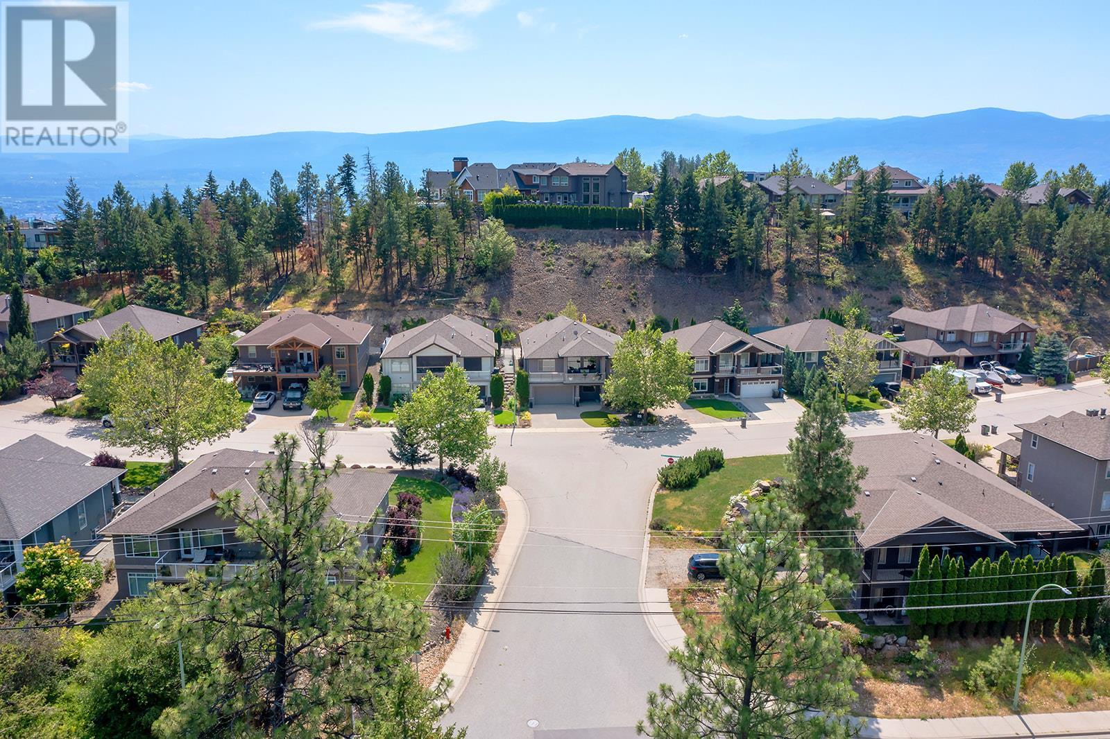 1077 Peak Point Drive West Kelowna