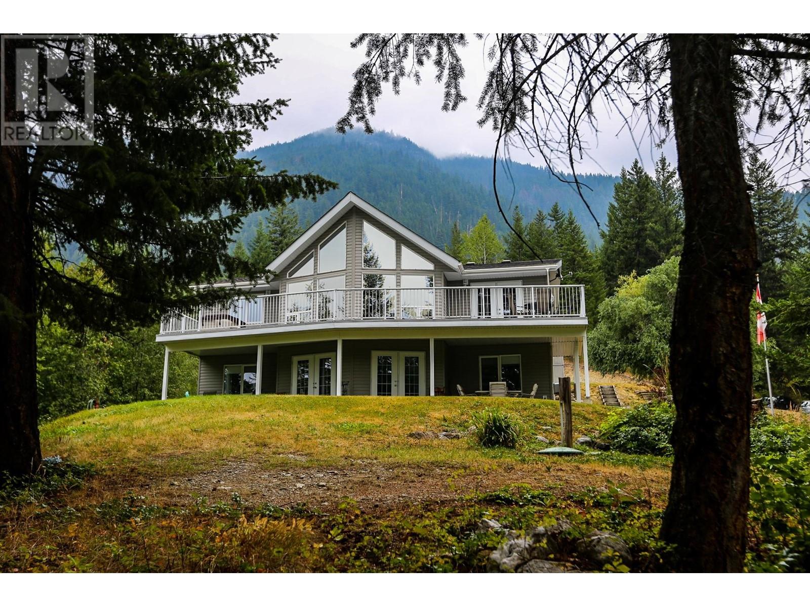 3520 Glengrove Road, Barriere, British Columbia  V0E 2E0 - Photo 3 - 180454