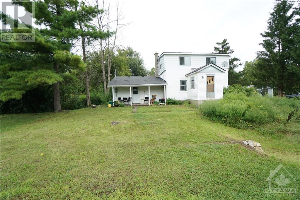 7771 Lawrence Street, Ottawa, Ontario  K0A 3J0 - Photo 2 - 1407654
