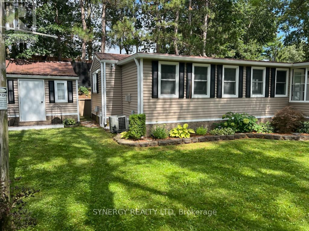 24749 Park Street, Strathroy-Caradoc, Ontario  N7G 3H5 - Photo 3 - X9262388