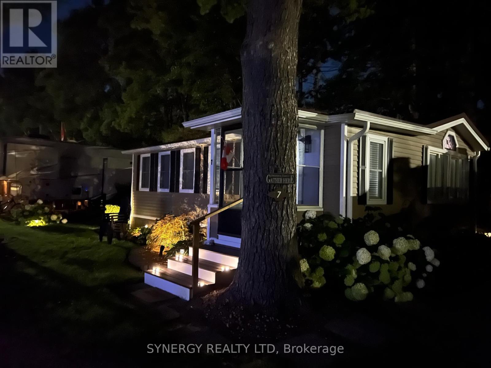 24749 Park Street, Strathroy-Caradoc, Ontario  N7G 3H5 - Photo 4 - X9262388