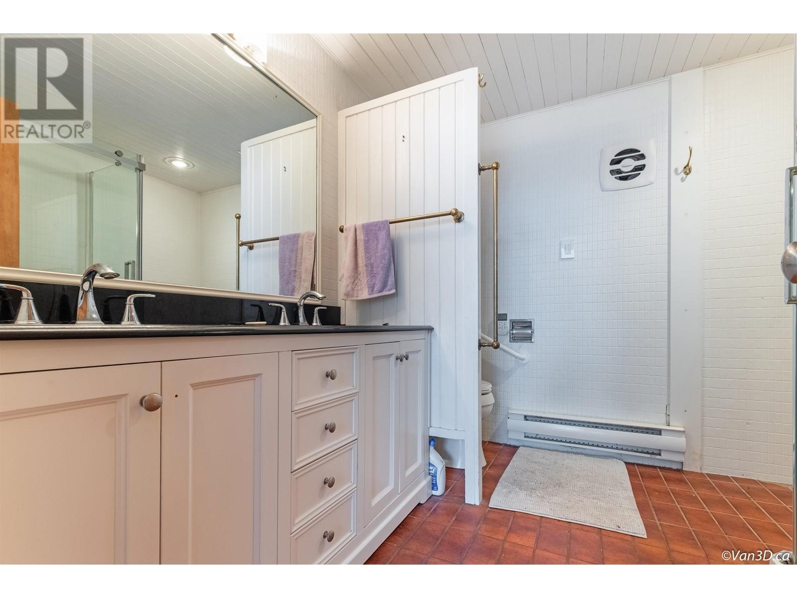 4541 Stonehaven Avenue, North Vancouver, British Columbia  V0V 0V0 - Photo 15 - R2916666