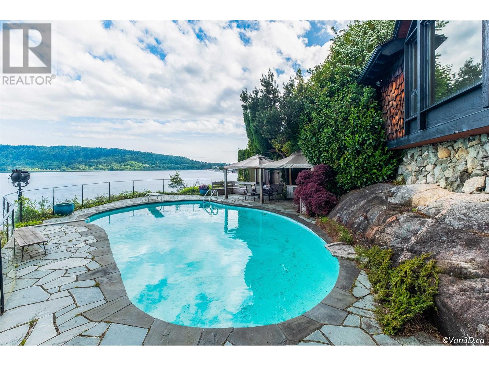 4541 Stonehaven Avenue, North Vancouver, British Columbia  V0V 0V0 - Photo 16 - R2916666