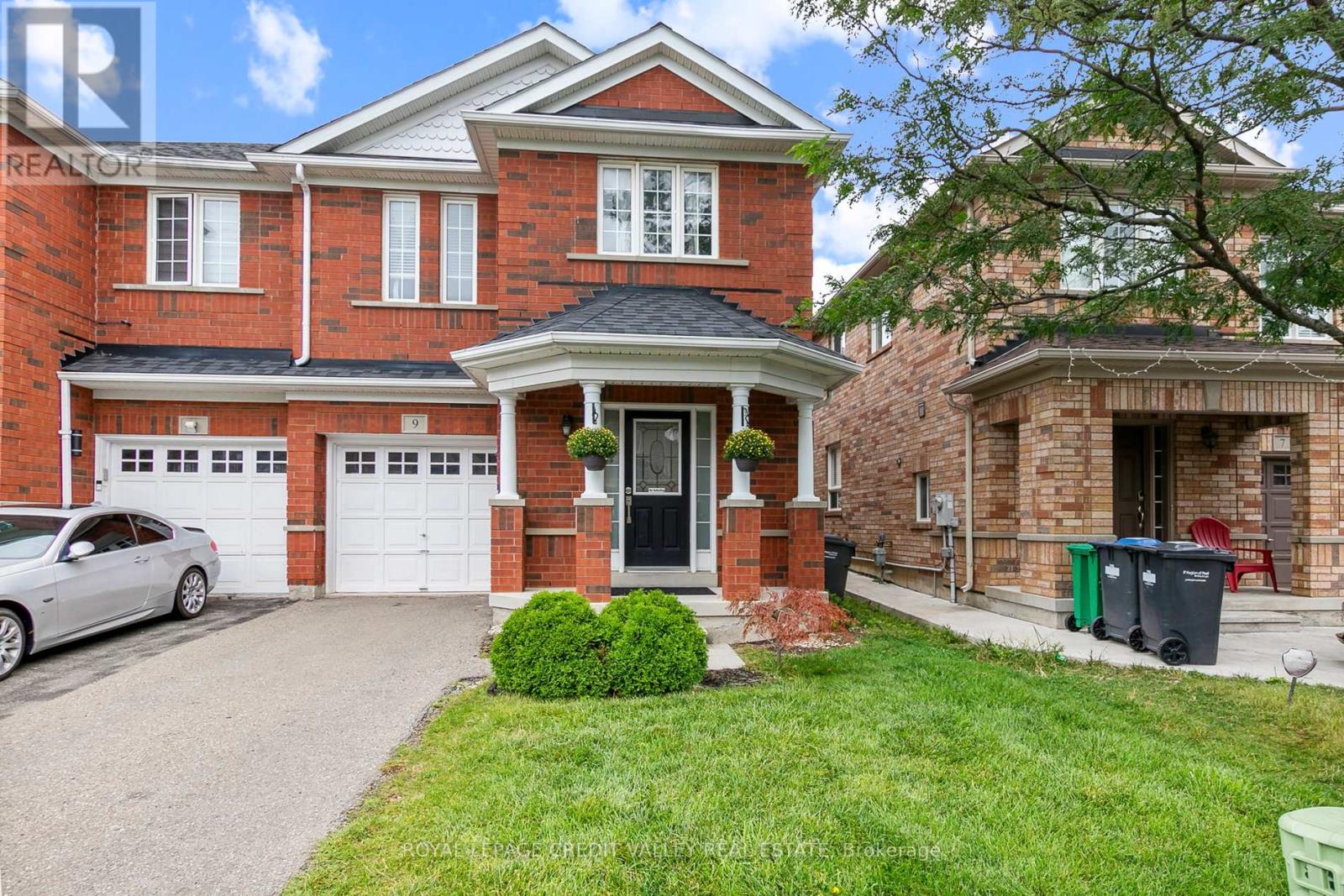 9 HOLLINGSWORTH CIRCLE, brampton (fletcher's meadow), Ontario