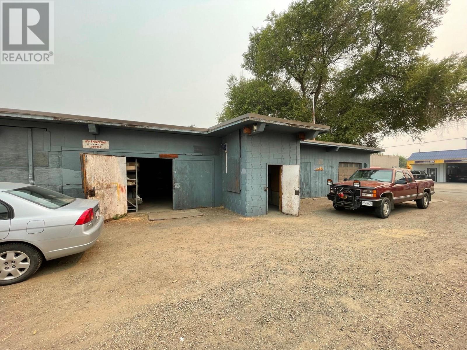 133 Wilson Street, Kamloops, British Columbia   - Photo 3 - 180469