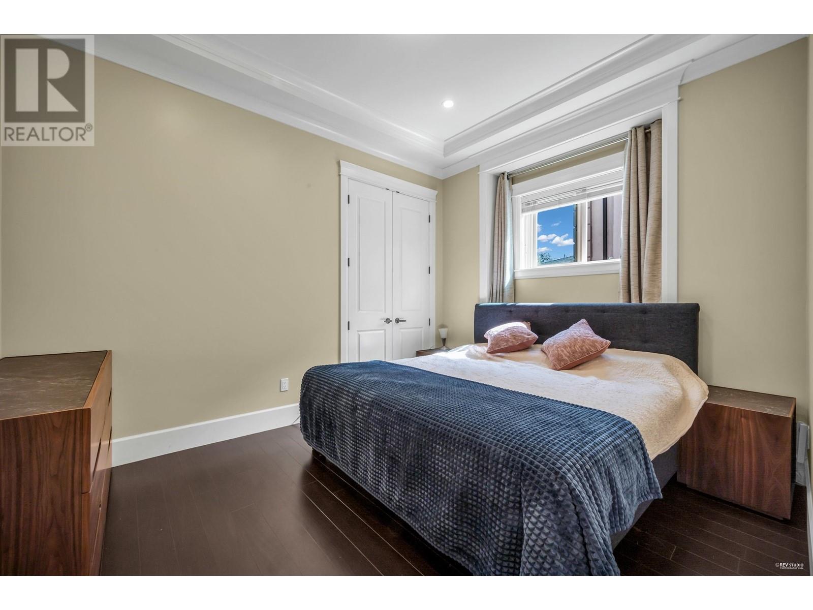 Listing Picture 9 of 40 : 3460 LAMOND AVENUE, Richmond / 烈治文 - 魯藝地產 Yvonne Lu Group - MLS Medallion Club Member
