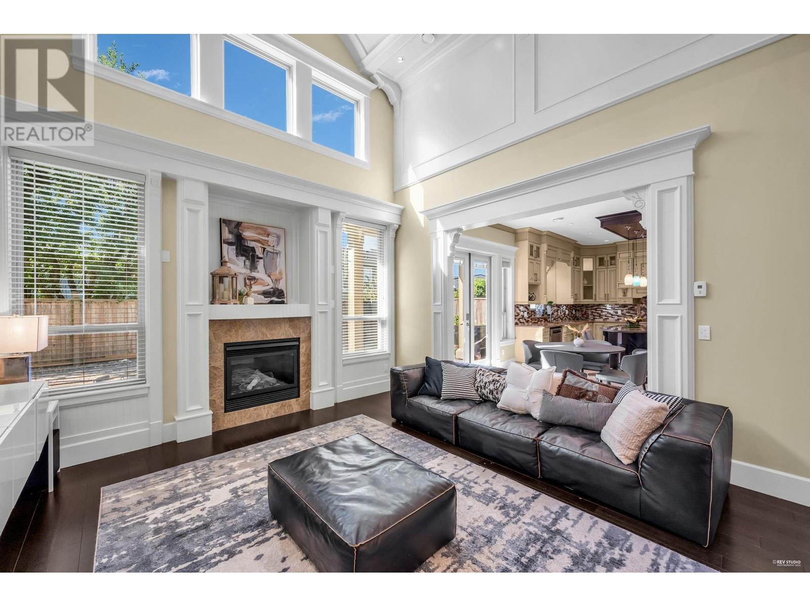 Listing Picture 19 of 40 : 3460 LAMOND AVENUE, Richmond / 烈治文 - 魯藝地產 Yvonne Lu Group - MLS Medallion Club Member