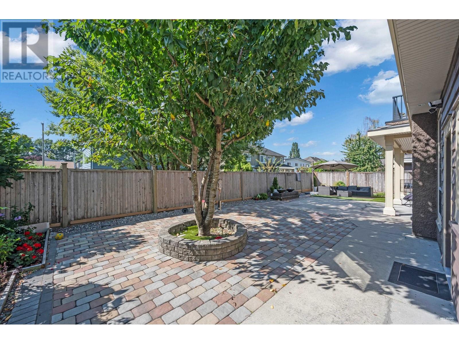 Listing Picture 35 of 40 : 3460 LAMOND AVENUE, Richmond / 烈治文 - 魯藝地產 Yvonne Lu Group - MLS Medallion Club Member