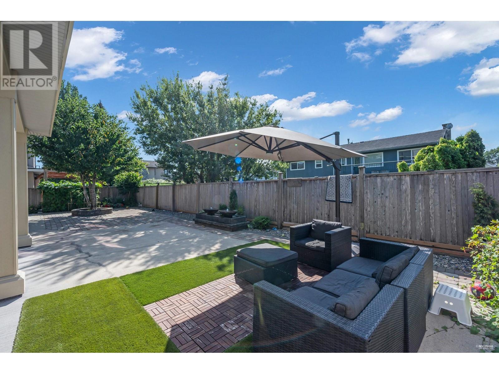 Listing Picture 38 of 40 : 3460 LAMOND AVENUE, Richmond / 烈治文 - 魯藝地產 Yvonne Lu Group - MLS Medallion Club Member