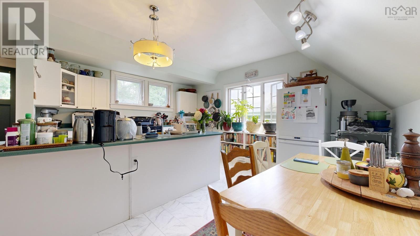 16 John Street, Shelburne, Nova Scotia  B0T 1W0 - Photo 16 - 202420134