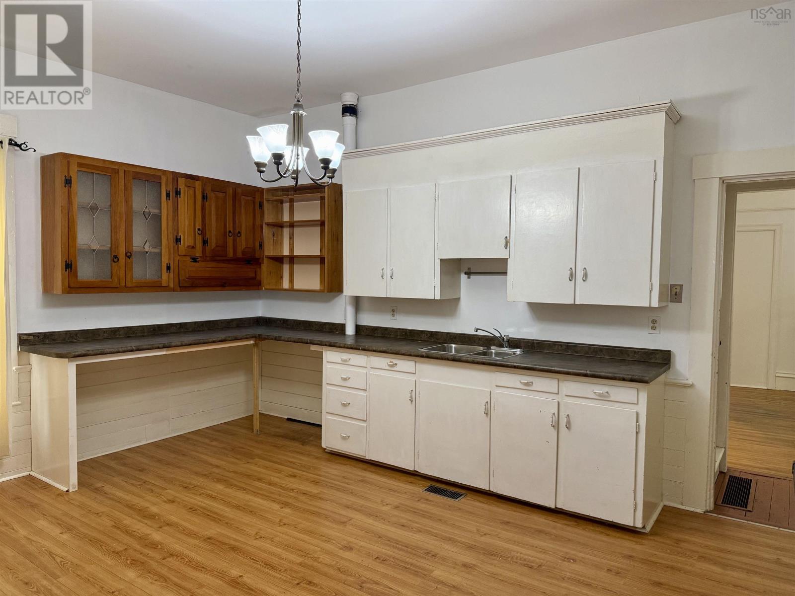 16 John Street, Shelburne, Nova Scotia  B0T 1W0 - Photo 43 - 202420134