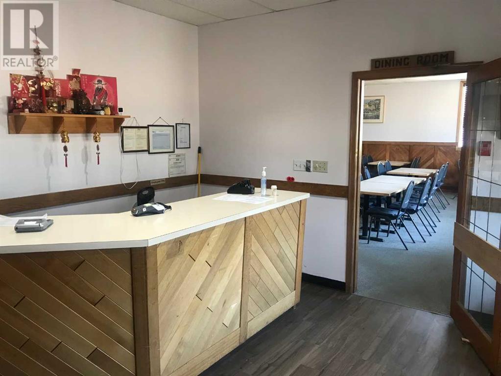 4904 54 Street, Forestburg, Alberta  T0B 1N0 - Photo 2 - A2159323