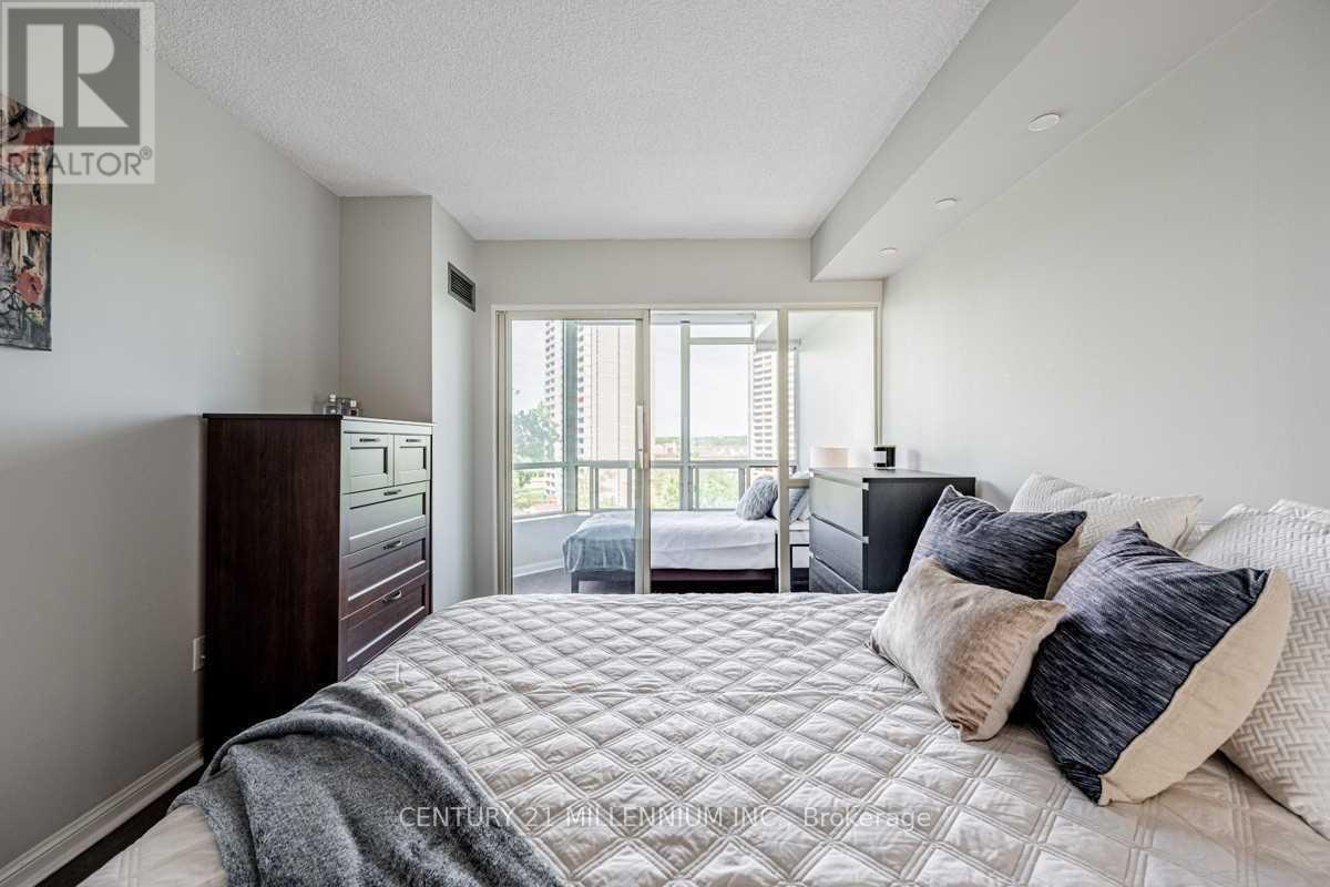 809 - 3 Hickory Tree Road, Toronto (Weston), Ontario  M9N 3W5 - Photo 16 - W9263270