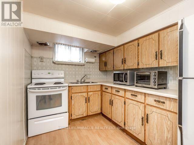 31 Kilgreggan Crescent, Toronto (Bendale), Ontario  M1J 1S2 - Photo 2 - E9263335