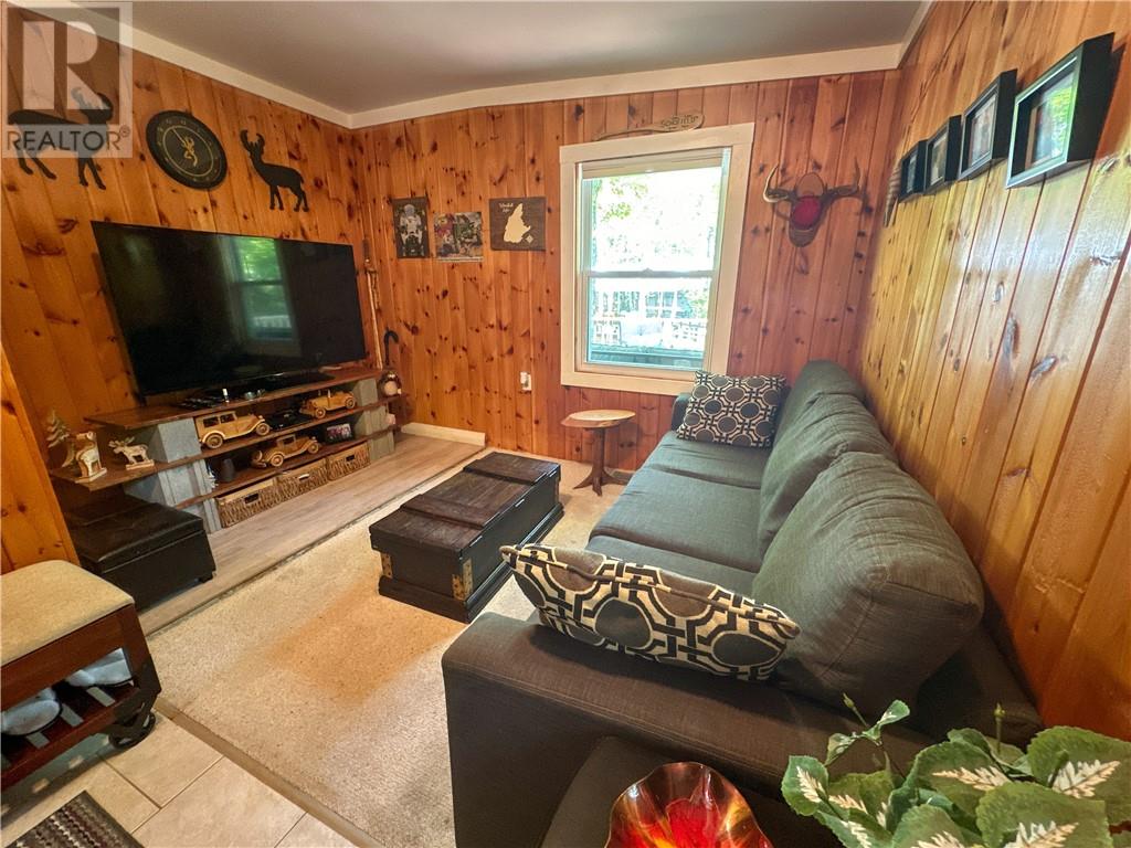 606 Dial Road, Manitoulin Island, Ontario  P0P 2C0 - Photo 21 - 2118634